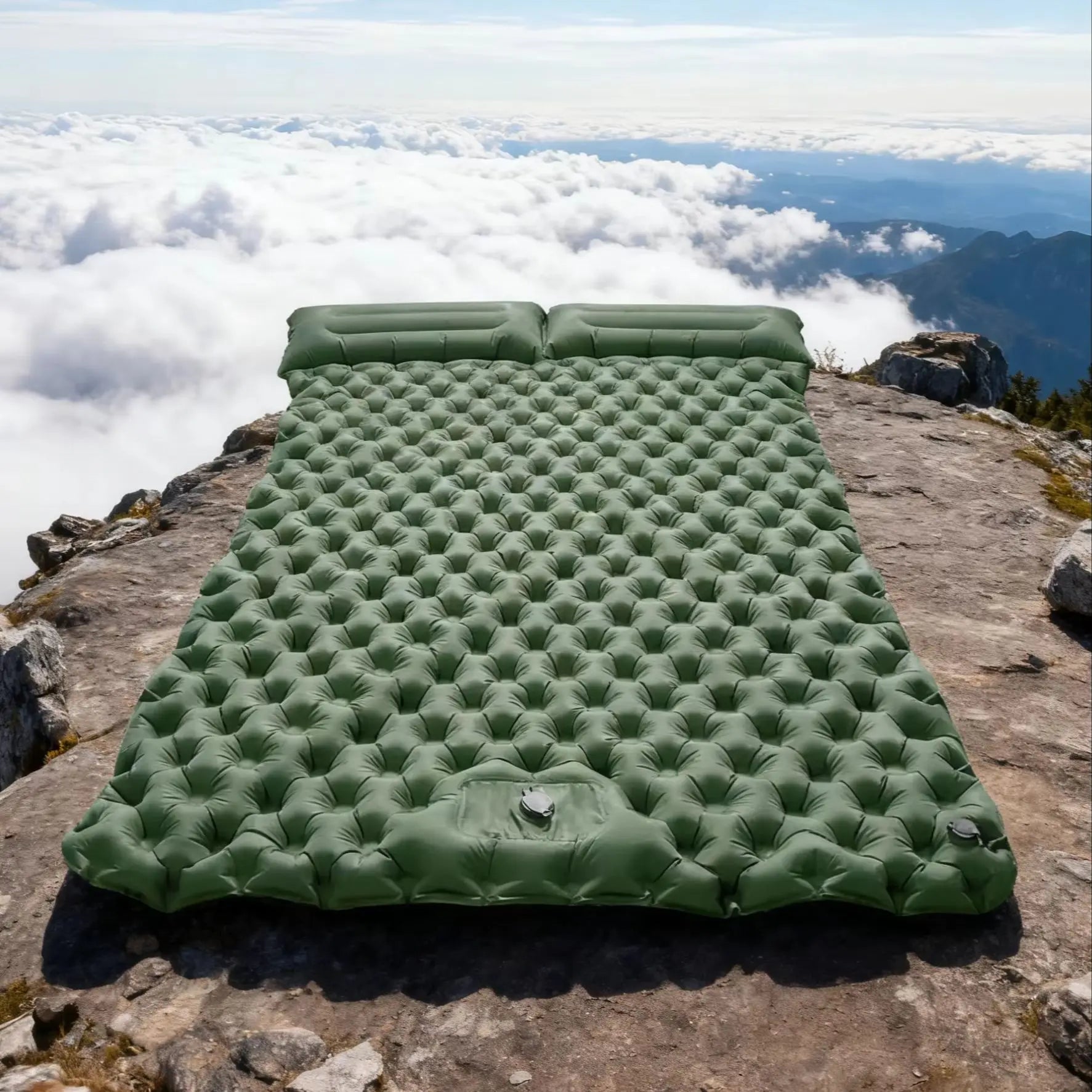 Quick Inflation Dot Pattern Double Mat, Foot-Operated Connectable for Multi-Person, Lightweight Easy Storage Outdoor Pad