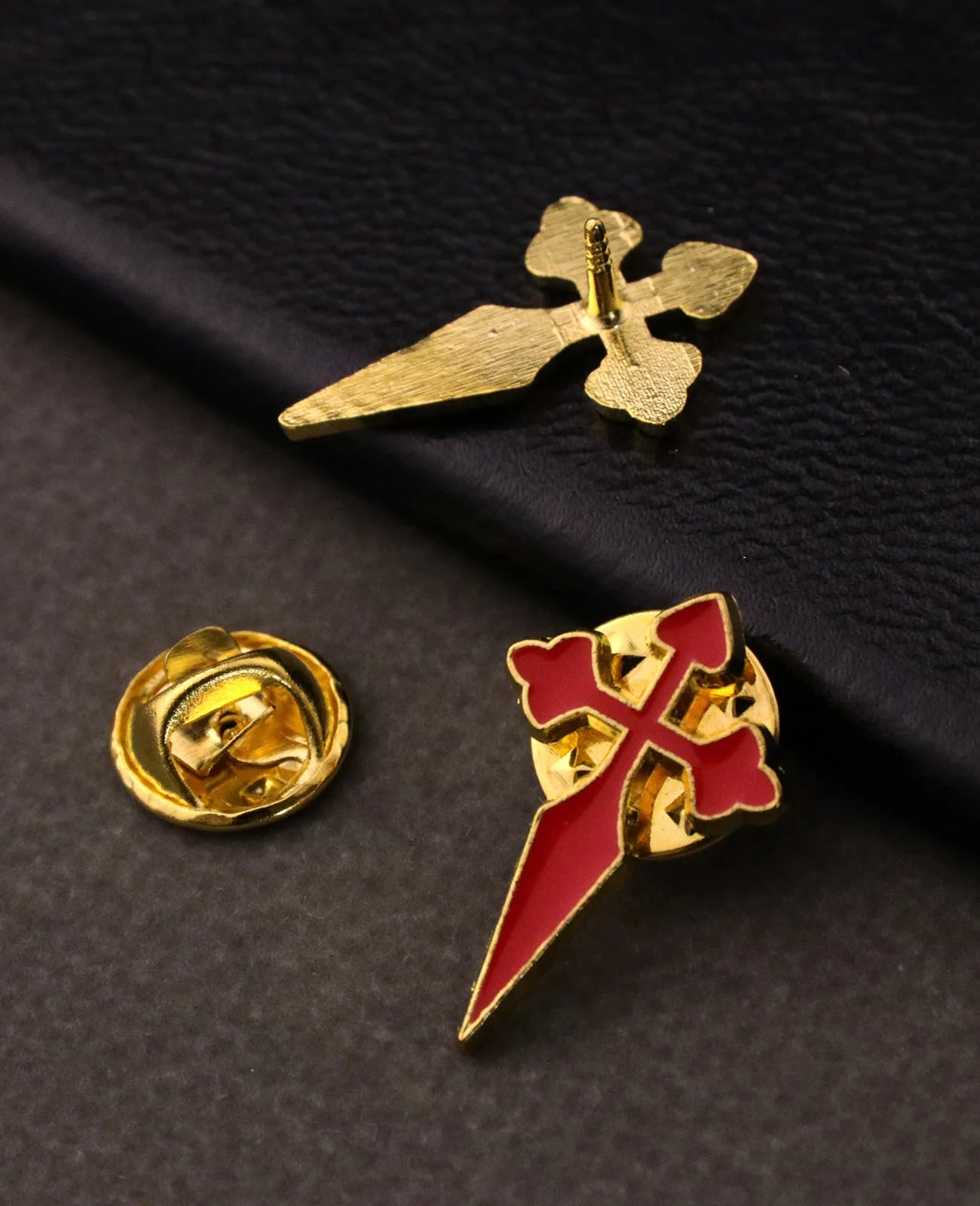 10Pcs Catholic Saint James Crusader Santiago Cross Brooches Enamel Red Cross Badges Lapel Pin for Clothes Jewelry Accessories