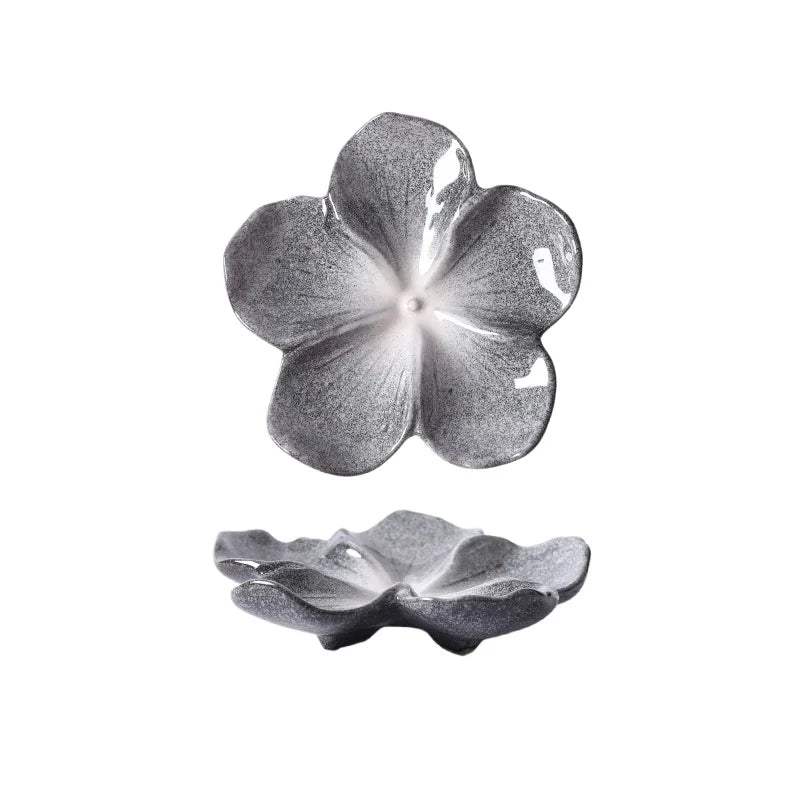 Vintage Ceramic Craft Dish Flower Shaped Small Dish Creative Dipping Sauce Small Dish Multi-color Kiln Transformed Dish Gift