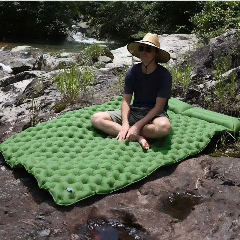 Quick Inflation Dot Pattern Double Mat, Foot-Operated Connectable for Multi-Person, Lightweight Easy Storage Outdoor Pad
